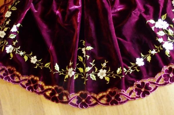 18072016 detail de broderie de tablier vannetais gallo