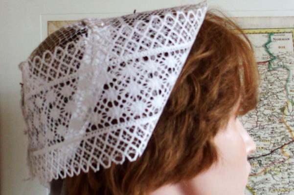 Coiffe de plumelec vue de profil 1