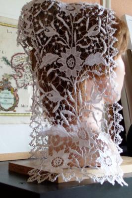 Coiffe kornek fil d araignee vue de cote