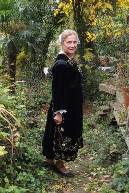 Dans le jardin en costume de pontivy
