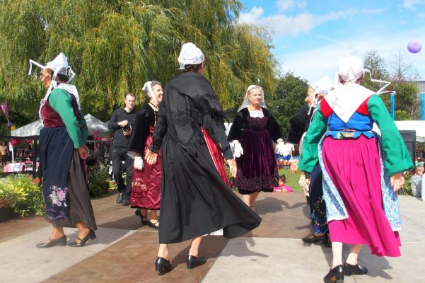 Polka de paimpol filles au milieu