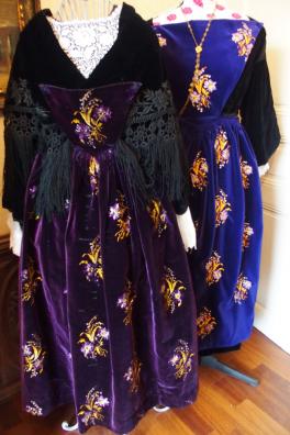 Tabliers vannetais annees 10 petits bouquets