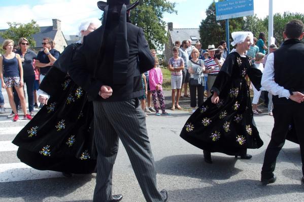 Tabliers vannetais annees 10 pluneret