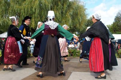 Torchou ronde en pas de gavotte