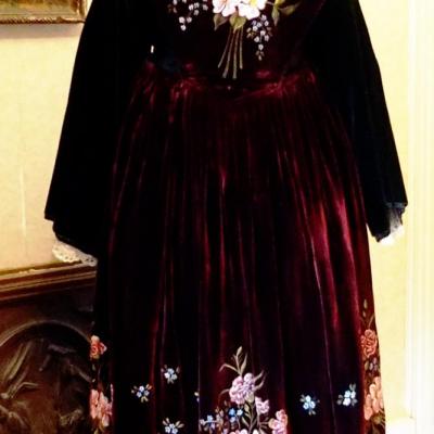 Costume Vannes-Auray à col