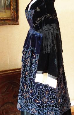 Costume avec tablier de Plumelec 1940-1950